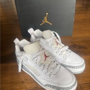 Big Kids Jordan Spizike White Low-Top Sneakers